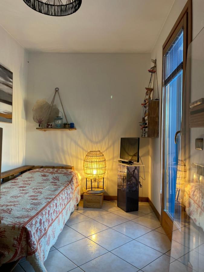 Апартаменты Borgo Al Mare Лидо-ди-Езоло Экстерьер фото